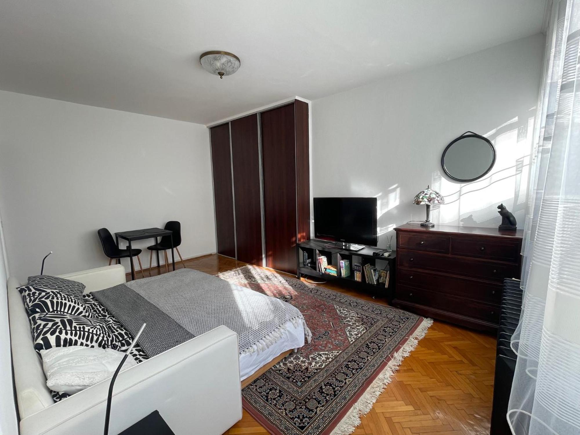 Apartment Mirochka Belgrado Esterno foto
