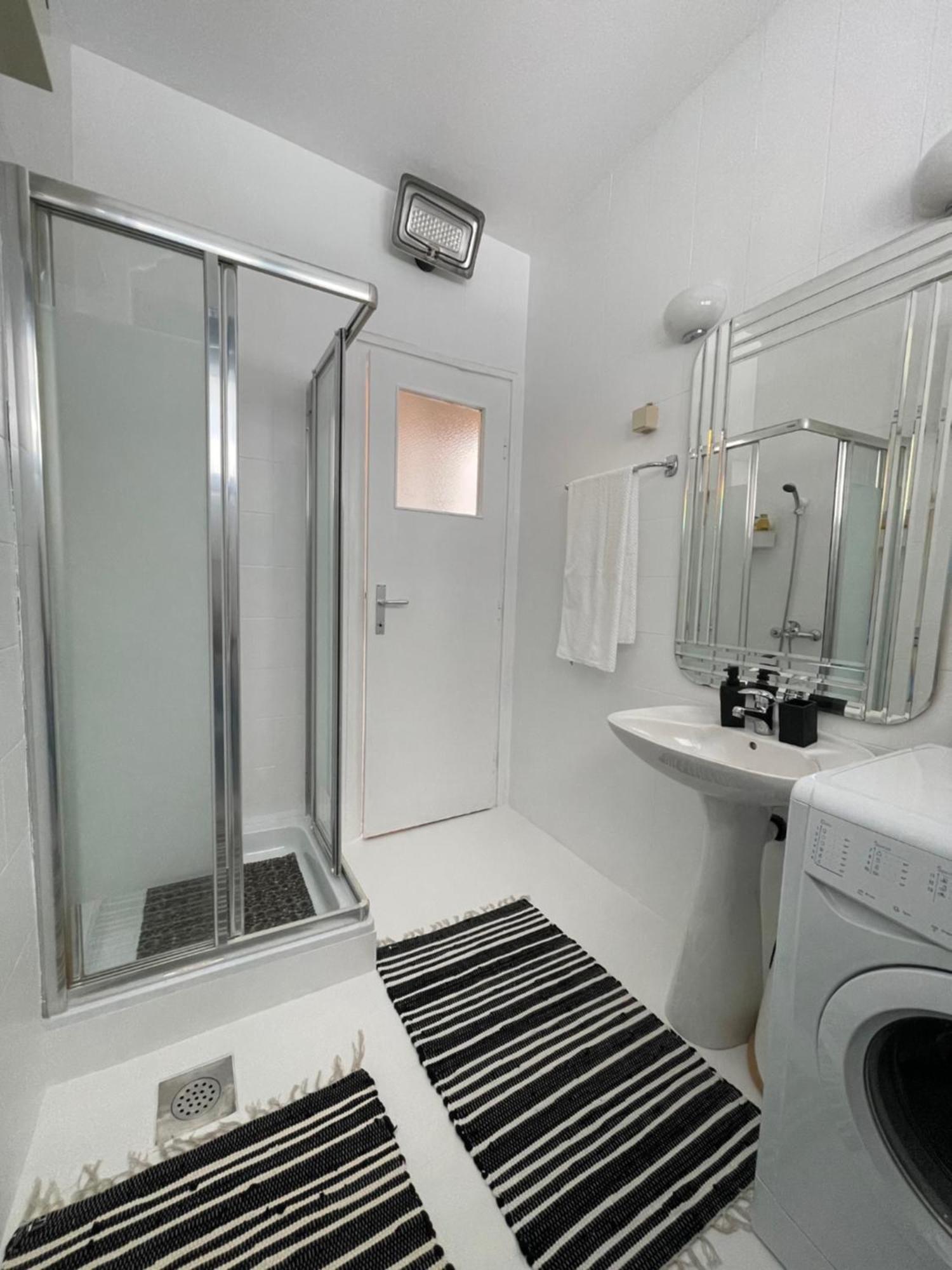 Apartment Mirochka Belgrado Esterno foto