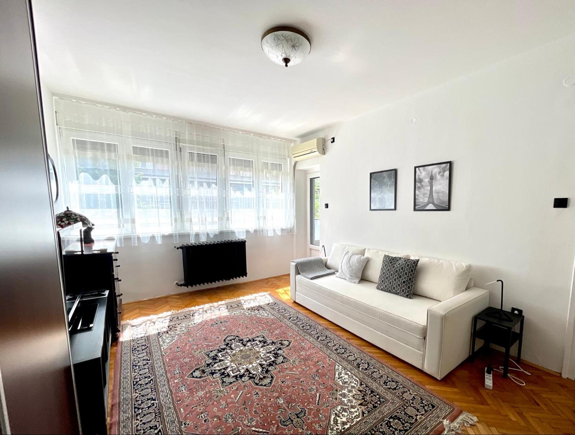 Apartment Mirochka Belgrado Esterno foto